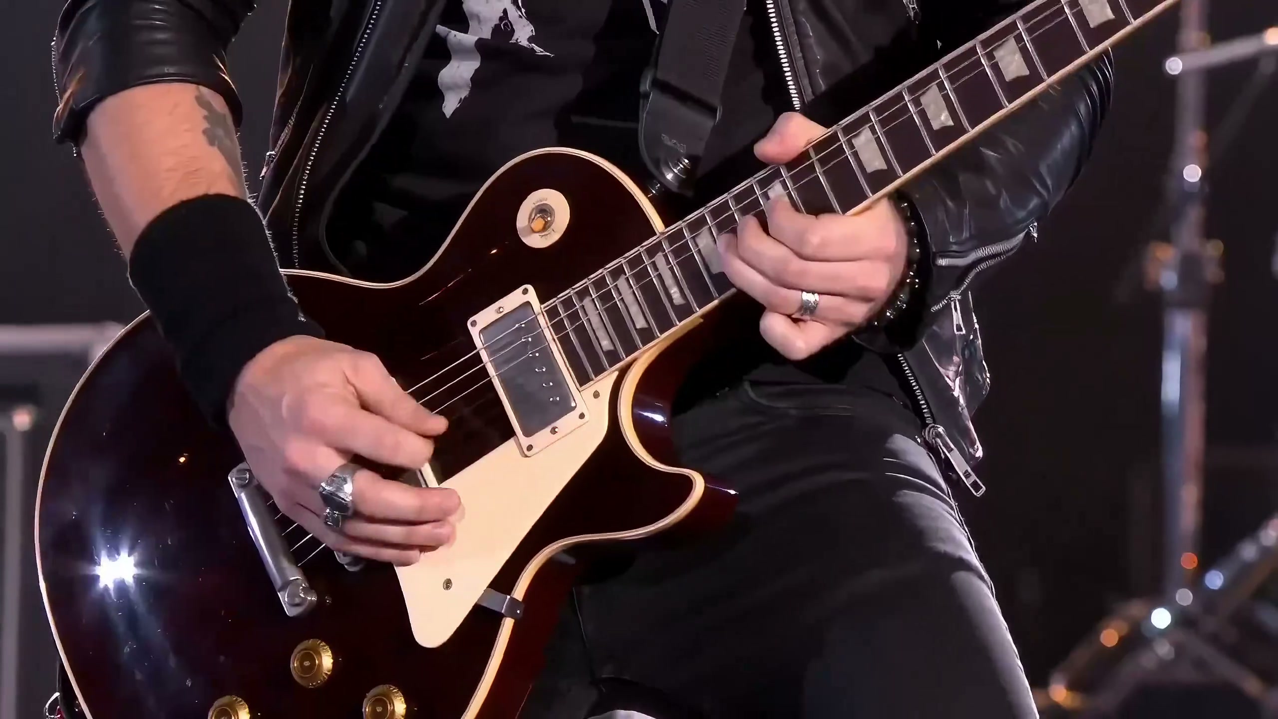 Seedance2.tips - AI 비디오를 위한 구조화된 프롬프트 무료 라이브러리(Sora, Jimeng, Kling) 미디어 1